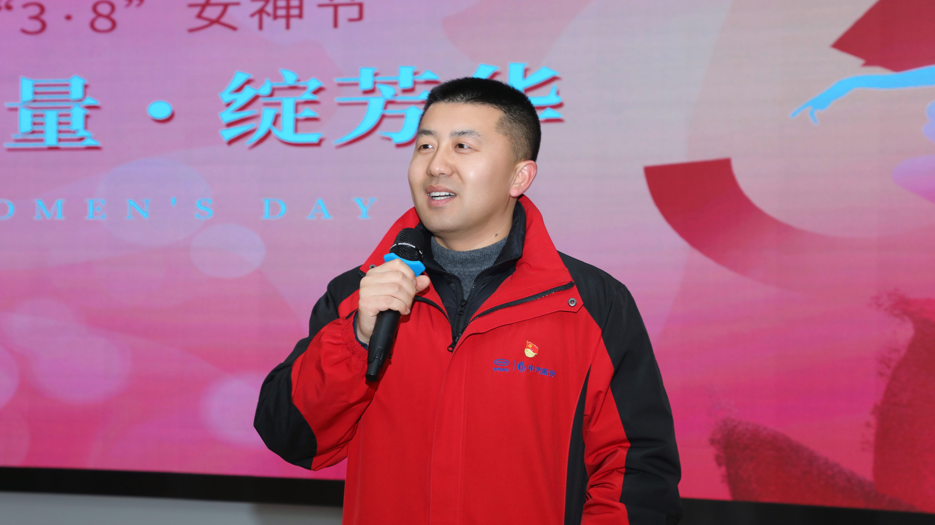 081A2900.jpg 081A2900.jpg